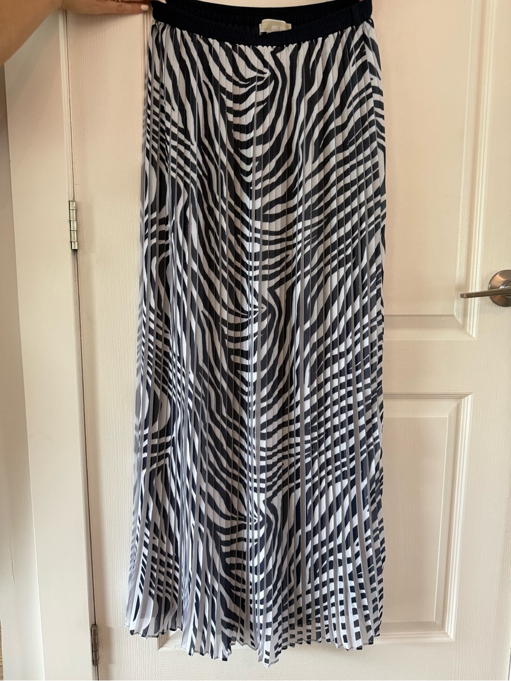MICHAEL Michael Kors Black and White Zebra-Print Pleated Maxi Skirt